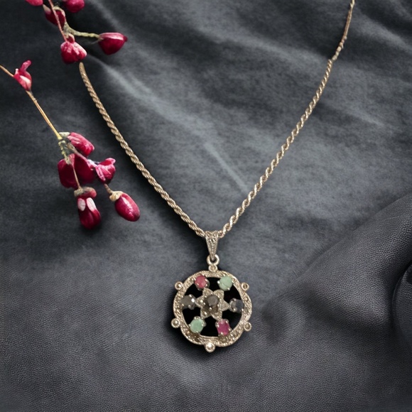 🌺 Vintage 925 Emerald Sapphire & Ruby Marcasite Pendant with 925 Rope Chain - Picture 10 of 13